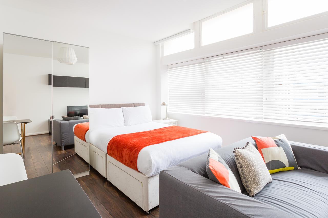 Metro Central Heights Apartment *